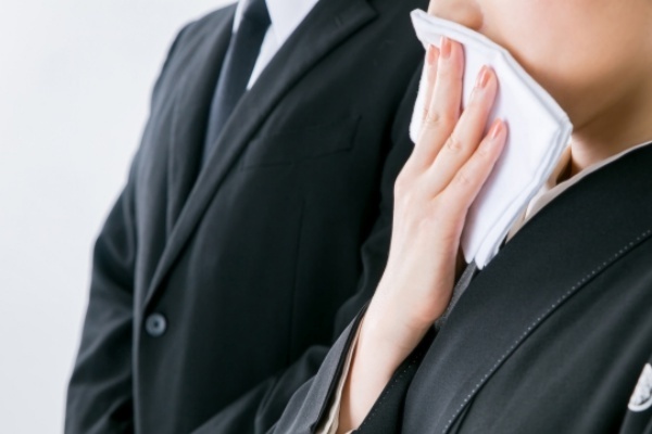 夫と離婚か死別でもらえる年金額はどれくらい違ってくる？