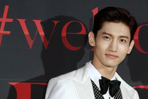 チャンミンも教科書にしている!?韓国中が夢中になった作家とは