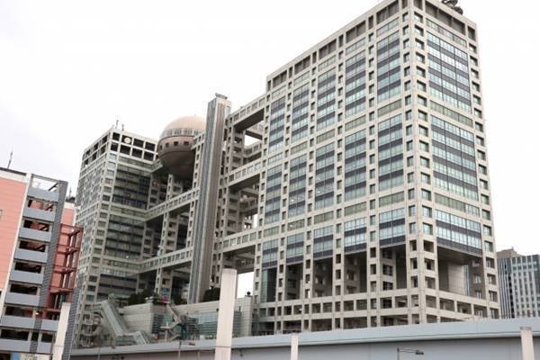 バブル崩壊後セットも現実的に、フジ局員明かすドラマ制作裏側