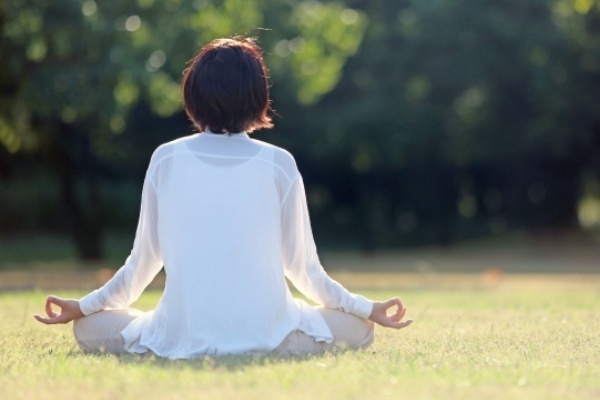 インド公認のヨガ専門家が解説 ヨガと「開運」の意外な関係