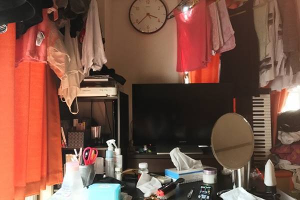 専門家が警鐘！“汚部屋”“ホテル部屋”は貧乏神が住みつく！