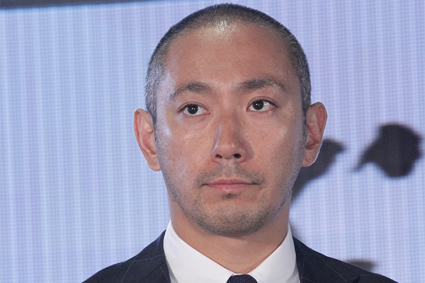 市川海老蔵　さだまさしからの贈り物が「泣ける…」と話題