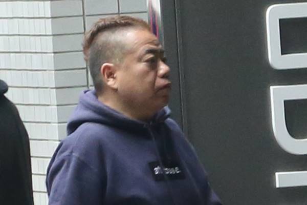 出川哲朗　年収1億円も妻に服従…誕生日も帰りに買い物奔走