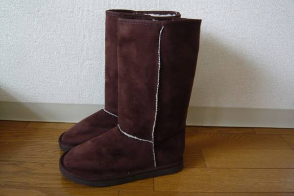 冬の定番「ムートンブーツ」を色むらさせずに自宅で洗おう！