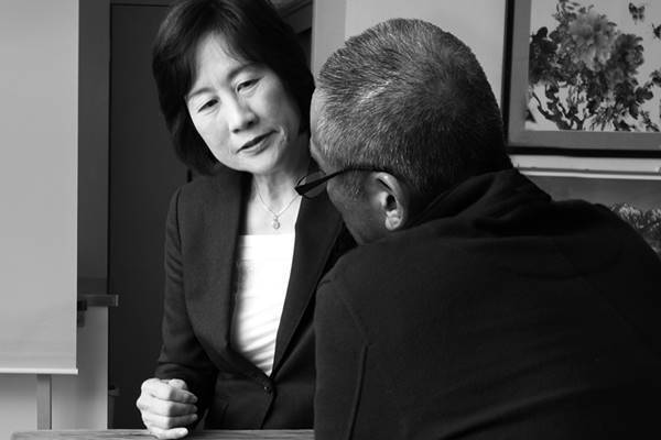 注目高まる「認知症介助士」、最短1日でも取得可能なお得さ