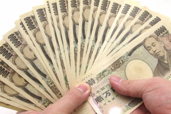 「中古の車と時計だけ…」年末ジャンボ「1億円」当選者の堅実