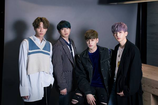 U-KISS　ジュンが手にした“無礼講”タイム！兄たちの反応は…？