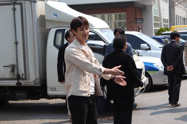 超新星ソンモ　ついに除隊！グループ完全復活にファン歓喜