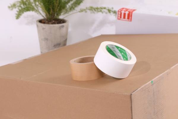 モノに跡がつかない「ふしぎテープ」、そのふしぎな原理とは？