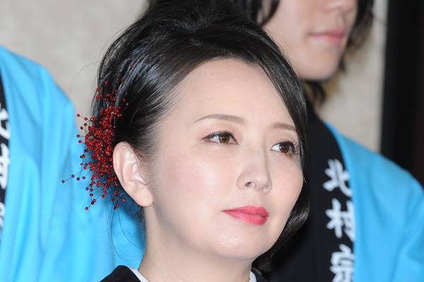 高橋由美子の退所に憶測広がる　地道な舞台活動を惜しむ声も
