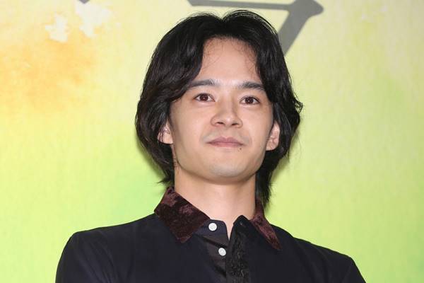 池松壮亮は撮影現場では携帯封印！　移動中はエレカシ漬け