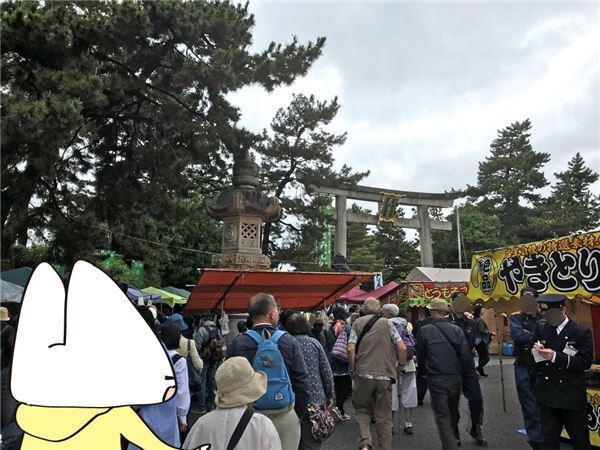 着物に器にアクセサリー！　新旧なんでも蚤の市