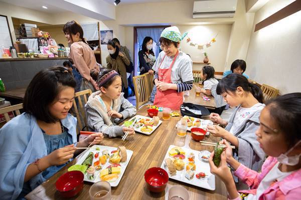 「ワンコインならゲーセンのコインでもOK」“元祖子ども食堂”の思い