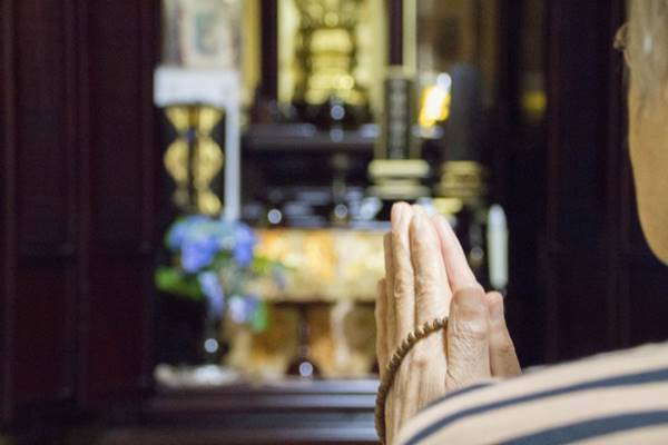 多様化する供養のかたち…骨壷自宅保管で10万5千円のお得