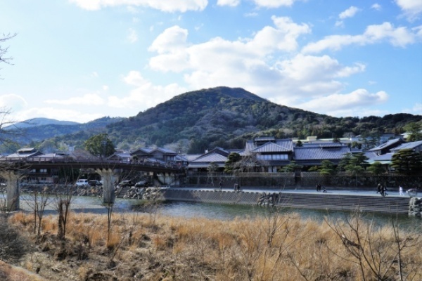 初詣でする前に知っておきたい「願いを成就する5人の神様」