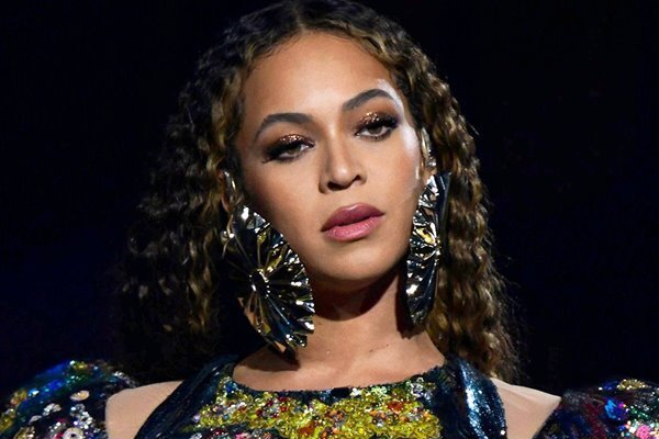 ビヨンセの会社「視覚障害者に介助ない」全盲のファンに訴えられる