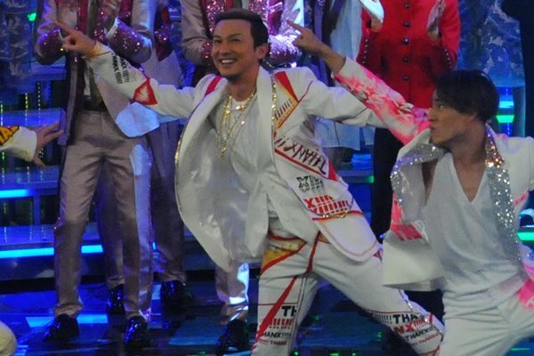 ISSAひた隠していた足の激痛…テレビに映らない紅白舞台裏