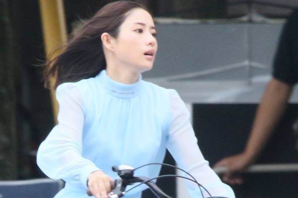 石原さとみ 恋人が両親に挨拶！破局どころか結婚へと準備着々