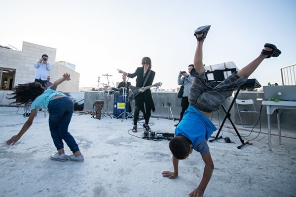 SUGIZO「居場所を探して…」紛争地や難民キャンプへ赴く理由