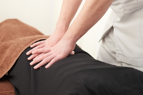 血行促進、腰痛ケアで健康寿命UP！「寝返りゴロゴロ体操」とは