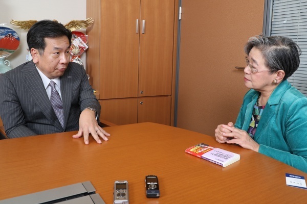 枝野幸男語る「将来不安を小さくしてタンス預金を国内消費に」