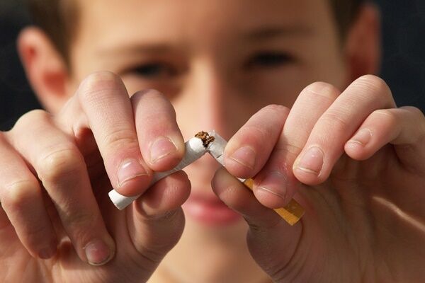 ハワイ州、100歳未満へのたばこ販売を禁止する法案の審議へ