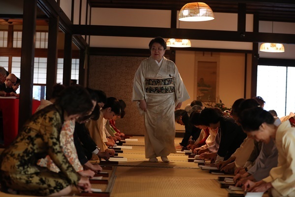 皇室だけではない…藤原定家の子孫・冷泉家が伝える「歌会始」