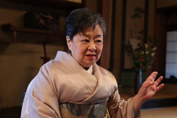 藤原定家子孫・冷泉家当主夫人語る「婿入りしてくれた夫へ感謝」