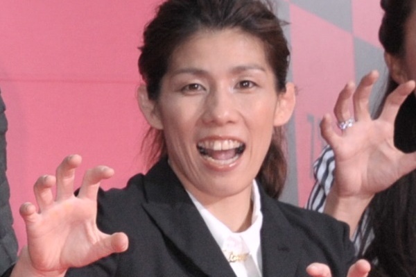 霊長類最強の女子は失礼？ 吉田沙保里ツイートに議論勃発