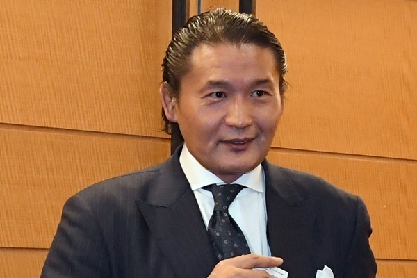 貴乃花 長男元事務所と提携の訳…金銭トラブルに父として責任