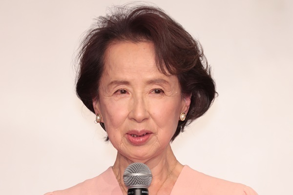 八千草薫「やすらぎの郷」の意欲 がん公表でマネージャー語る