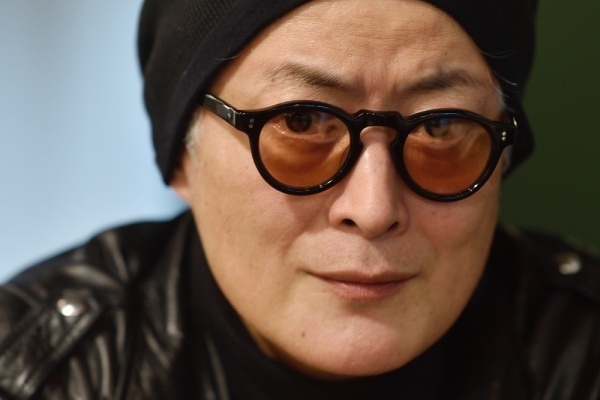 陣内孝則「女装をすると、タガが外れて大胆になるんです」