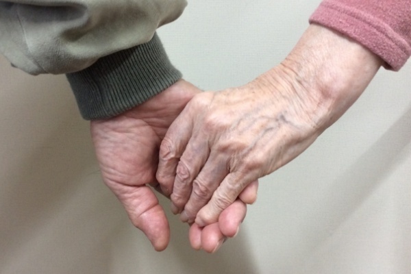 親が認知症と感じたら、日常生活で持つべき“家族の心得”5カ条