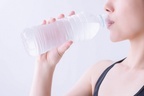 中医学の専門家伝授「水の飲みすぎで…胃のむくみは万病のもと」