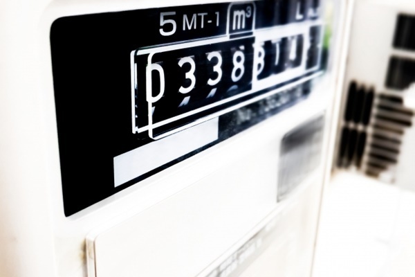 石野卓球 異色コラボが話題「関西電気保安協会CMが大化け！」