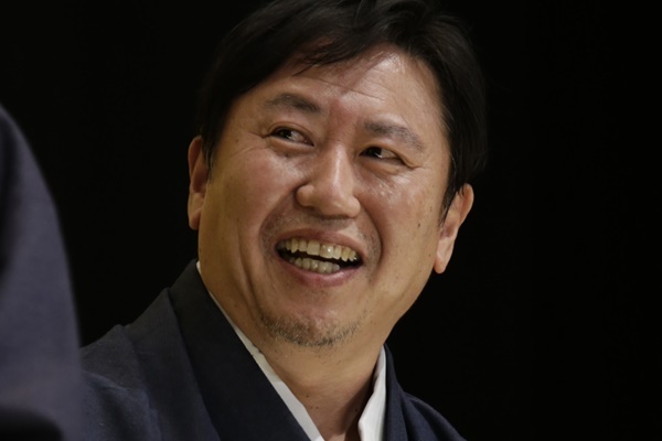 『翔んで埼玉』監督明かす「GACKT＆伊勢谷の本気キス現場」