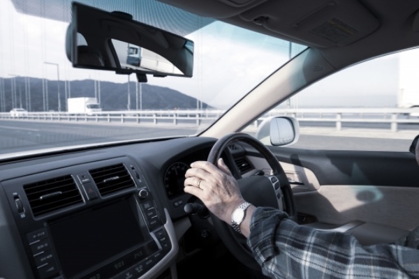 運転免許更新時、75歳以上は認知機能検査が義務化に！