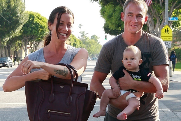 44歳のアラニス・モリセットが第三子を妊娠