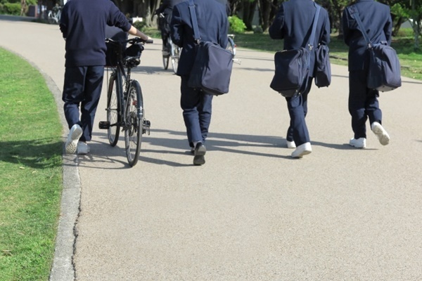 全国に広がる！中学生ピロリ菌検査の推進派＆慎重派の言い分