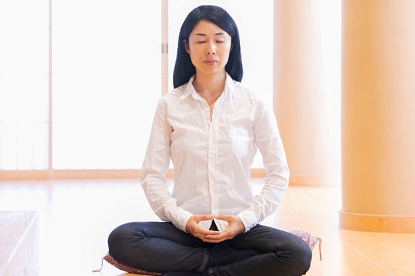 手軽で簡単！「瞑想」が“女性の悩み”にこたえてくれる3つの理由