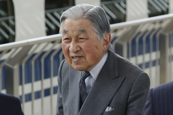 天皇陛下の大変すぎるお引っ越し 前回は2tトラック100台分