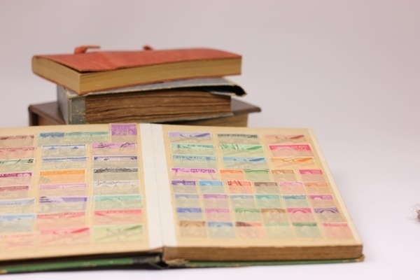 食器、切手…昭和＆平成の高く売れる“わが家のお宝”はどれ？