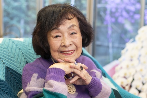 98歳のピアニスト・室井摩耶子「長寿の秘訣はステーキと昼寝」