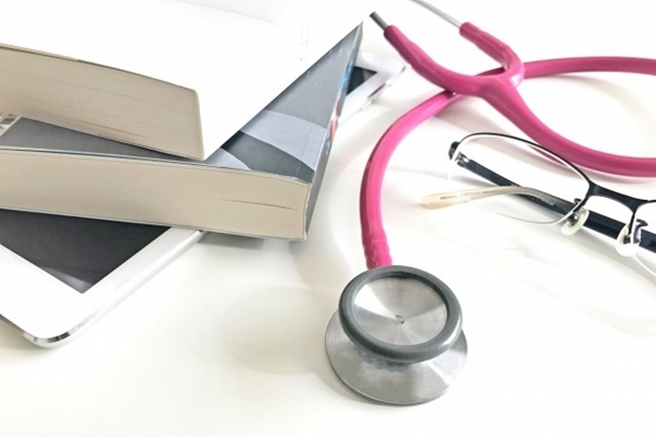 「ゴッドハンド」と呼ばれる女性脳外科医が持つ伝説の数々