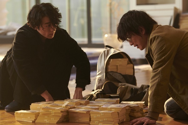 突然億万長者になったら…映画『億男』で考えさせられる人生