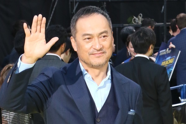渡辺謙から後輩俳優へのエール「追い越して行け」
