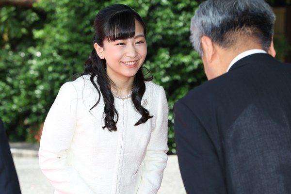 佳子さまが児童出版賞の式典へ…母・紀子さまに代わりご出席