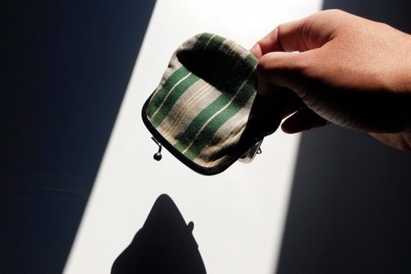 脳神経外科医が解説、浪費起こす「ミラーニューロン」とは