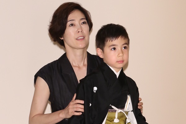 寺島しのぶが悲願託した長男 夢は歌舞伎役者よりライダー俳優