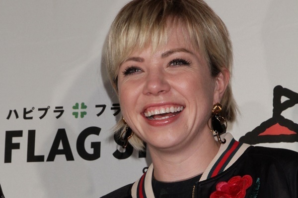 マンウィズ・ジャンケンジョニー　海外歌姫の通訳に！流暢さに反響